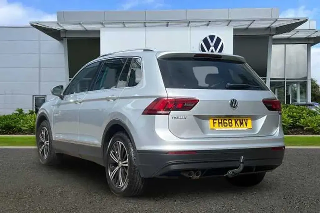 Begagnad VW Tiguan SE 150 HK (110 kW) 2019 Silver SUV