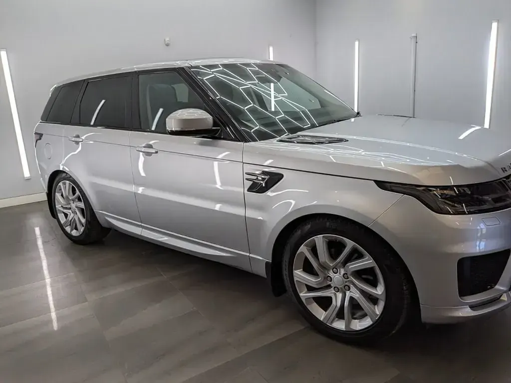 Second-hand Land Rover Range Rover Sport HSE Dynamic 306 CP (225 kW) 2020 Argintiu SUV