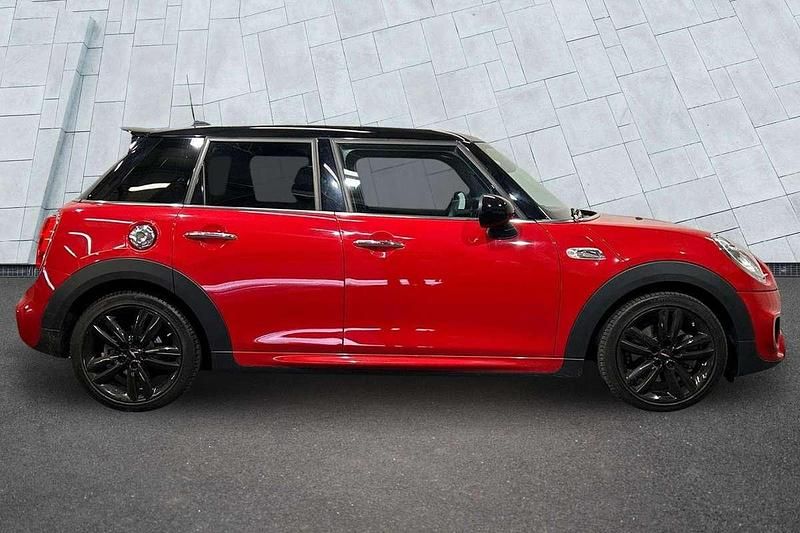 Used Mini Cooper S Hatch 189 HP (139 kW) 2017 Red Hatchback