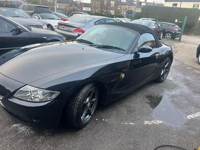 Used BMW Z4 2004 Black Cabriolet