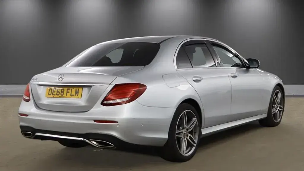 Used Mercedes E200 AMG line 184 HP (135 kW) 2018 Silver Sedan