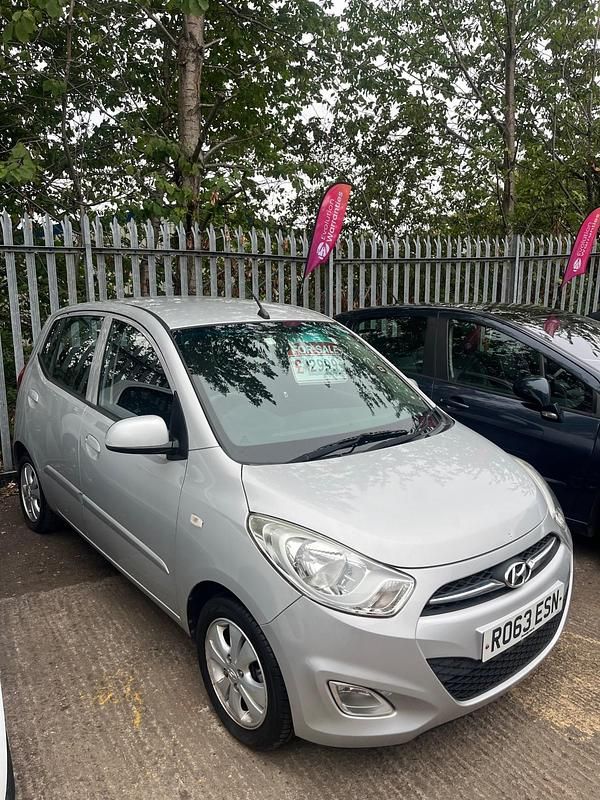 Silver Used 2013 Hyundai i10 Active Hatchback | £2,199 (Good price) - Image 1/4