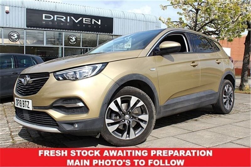 Gold Used 2018 Vauxhall Grandland X Sport SUV | £10,490 (Fair price) - Image 1/4