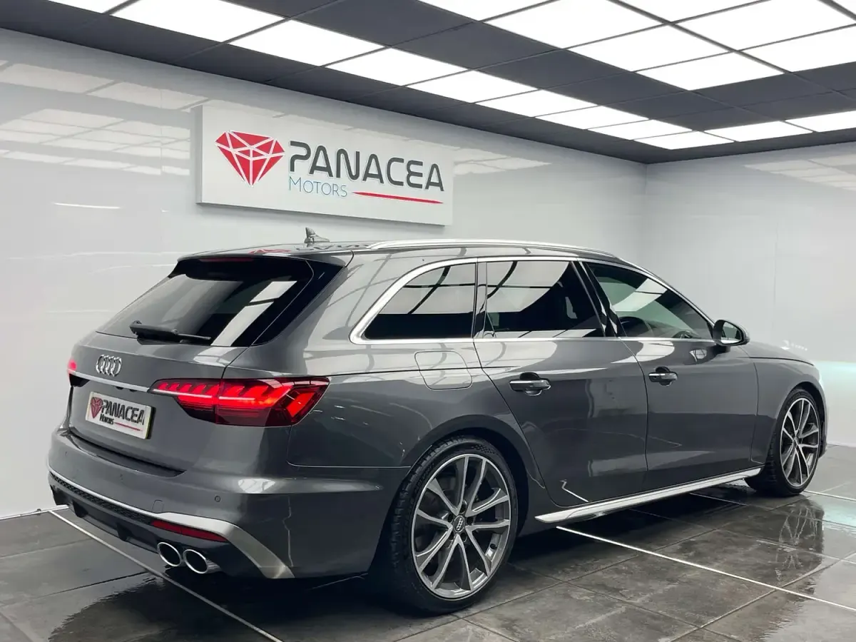 Used Audi A4 Design 347 HP (255 kW) 2020 Grey Estate