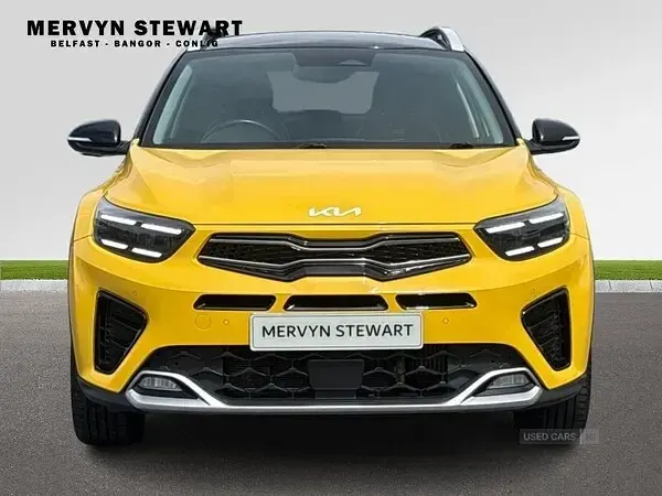 Used Kia Stonic GT-Line S 118 HP (86 kW) 2023 Yellow SUV