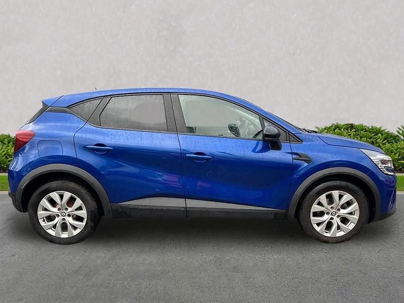 Used Renault Captur Iconic 91 HP (66 kW) 2022 Blue SUV