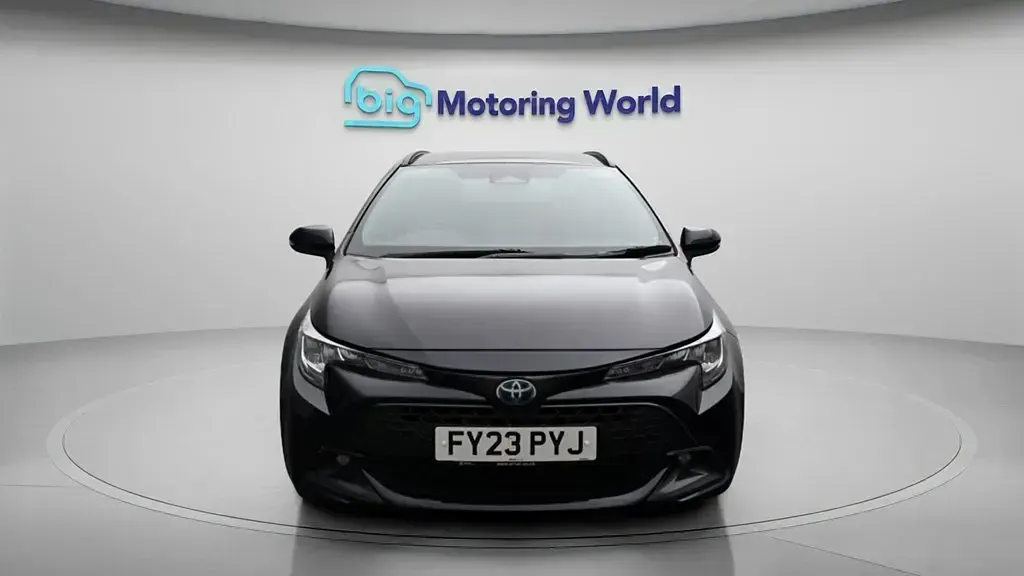 Begagnad Toyota Corolla 140 HK (102 kW) 2023 Kombi
