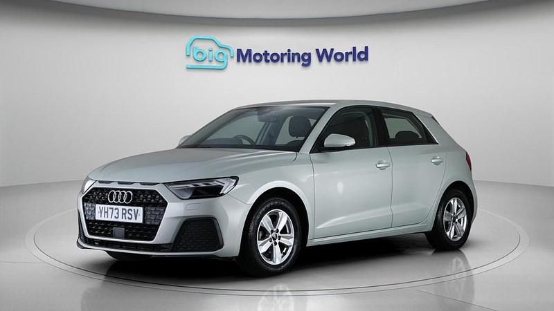 Used Audi A1 Sportback 95 HP (69 kW) 2023 Silver Hatchback