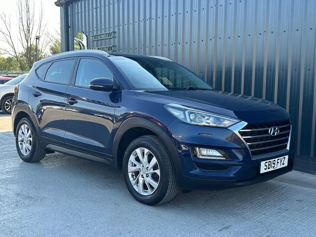 Used Hyundai Tucson SE 132 HP (97 kW) 2019 Blue SUV