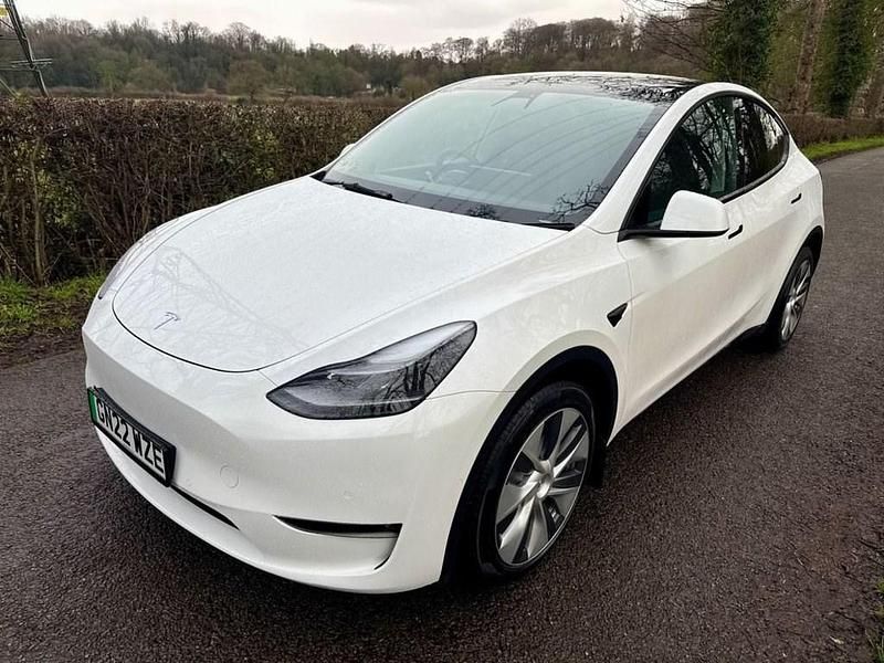 Used Tesla Model Y Long Range AWD 378 kW (514 HP) 2022 White SUV