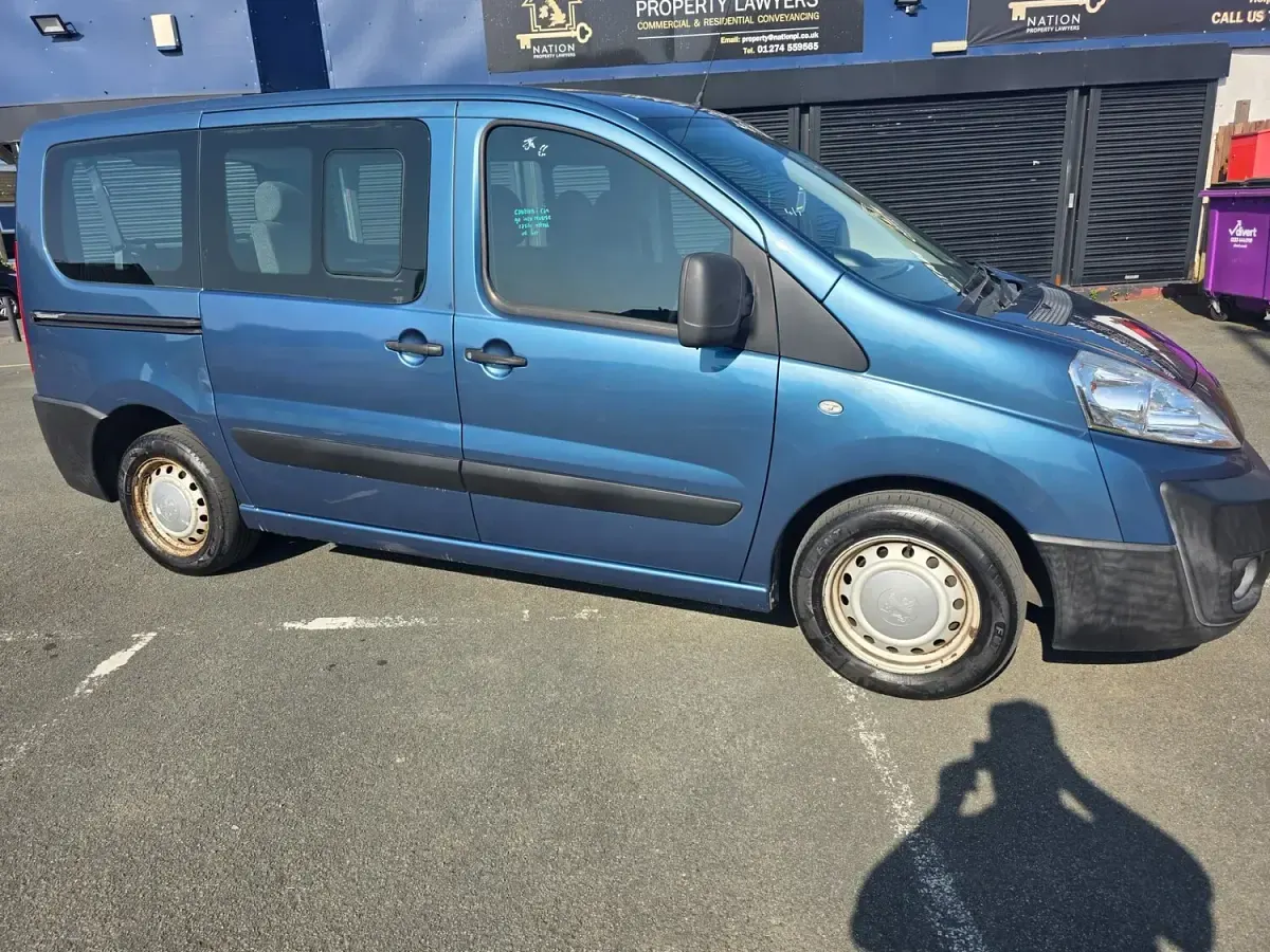 Used Peugeot TePee Comfort 2011 Blue MPV