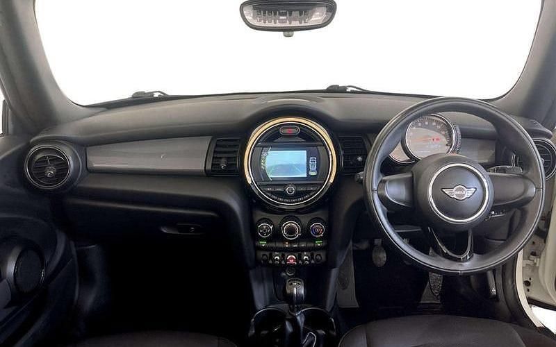 Used Mini Cooper Cabriolet 136 HP (100 kW) 2017 White Cabriolet