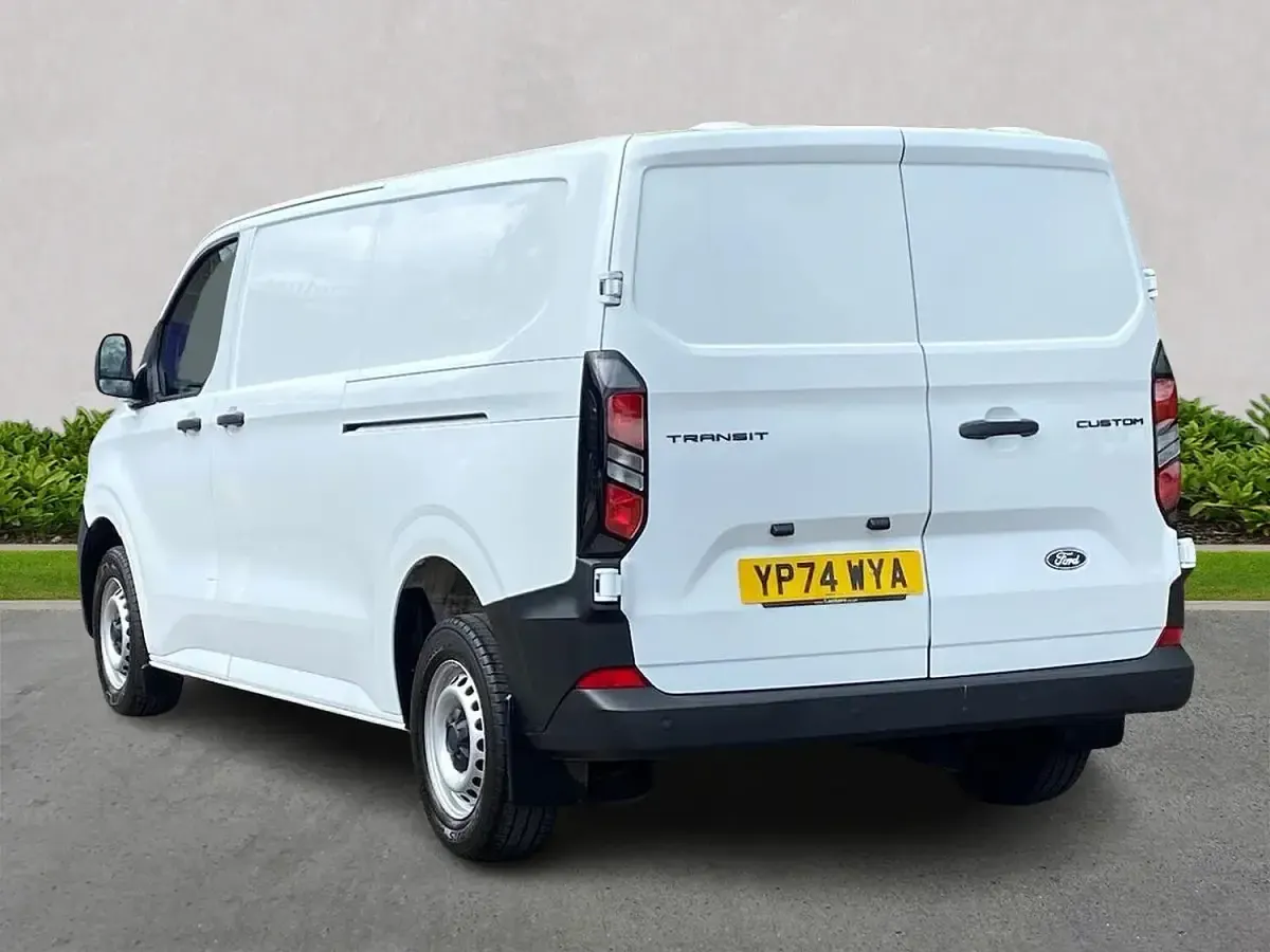 Used Ford Transit Custom 2024 White Van