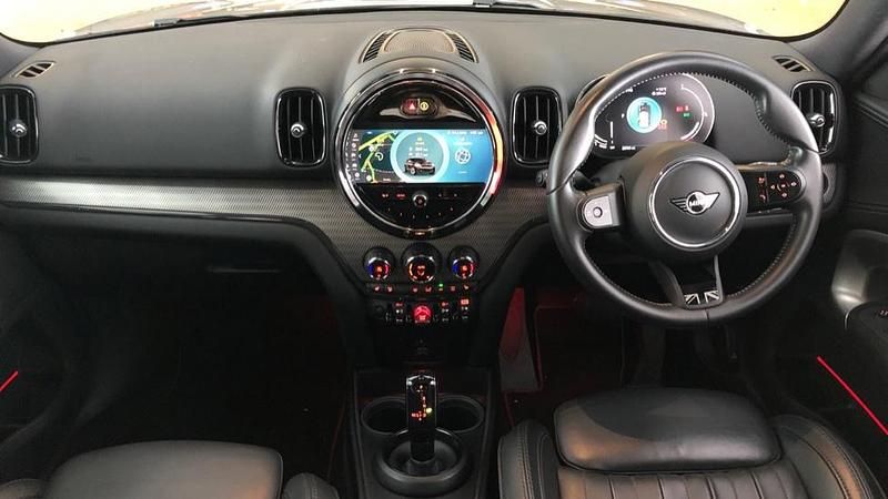 Used Mini Cooper Countryman Comfort 134 HP (98 kW) 2023 Silver SUV