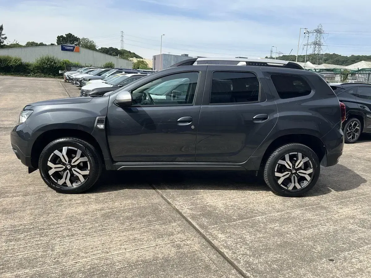 Used Dacia Duster Prestige 113 HP (83 kW) 2022 Grey SUV