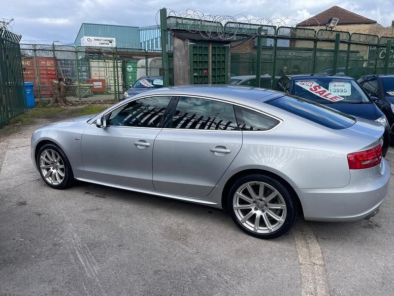 Begagnad Audi A5 S-Line 2011 Silver Sportkupé