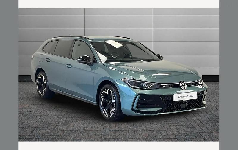 Green Used 2025 VW Passat R-line Estate | £36,690 - Image 1/4