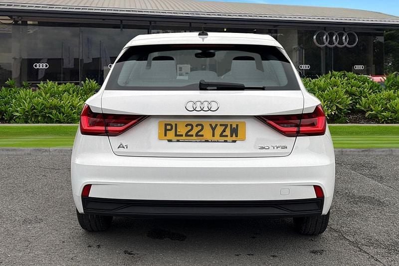 Used Audi A1 Design 110 HP (80 kW) 2022 White SUV