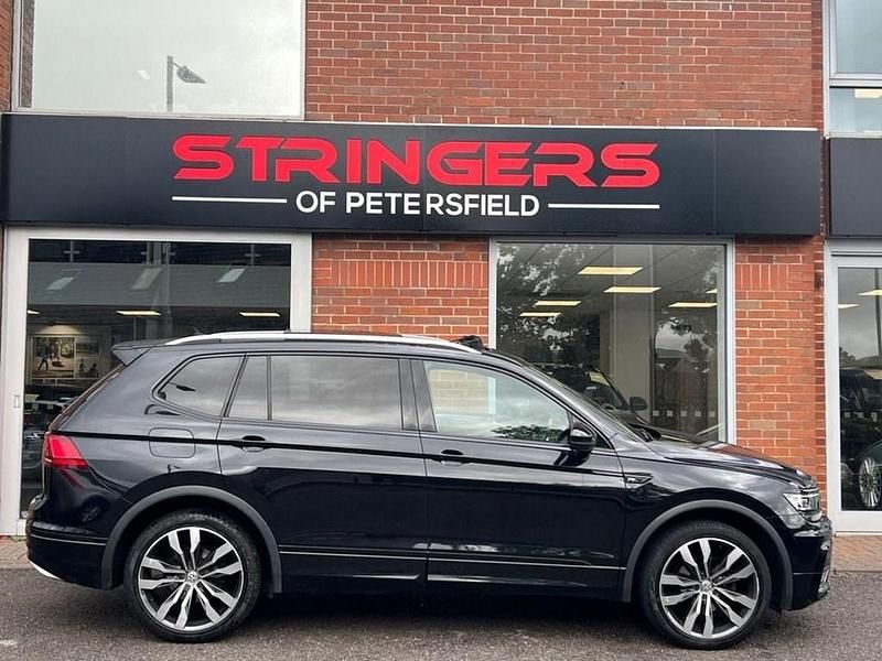 Black Used 2018 VW Tiguan Allspace R-line SUV | £20,000 (Fair price) - Image 1/4