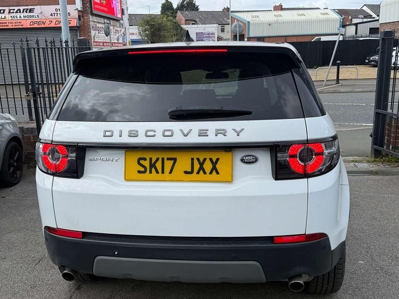 Used Land Rover Discovery Sport SE 180 HP (132 kW) 2017 White SUV
