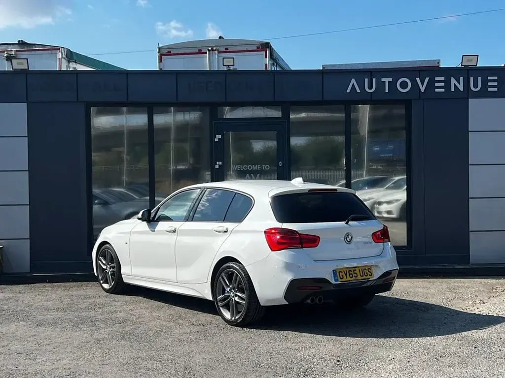Used BMW 120 M Sport 190 HP (139 kW) 2015 White Hatchback