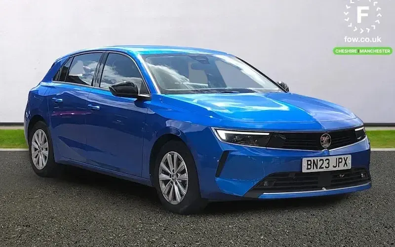 Used Vauxhall Astra Design Edition 131 HP (96 kW) 2025 Hatchback