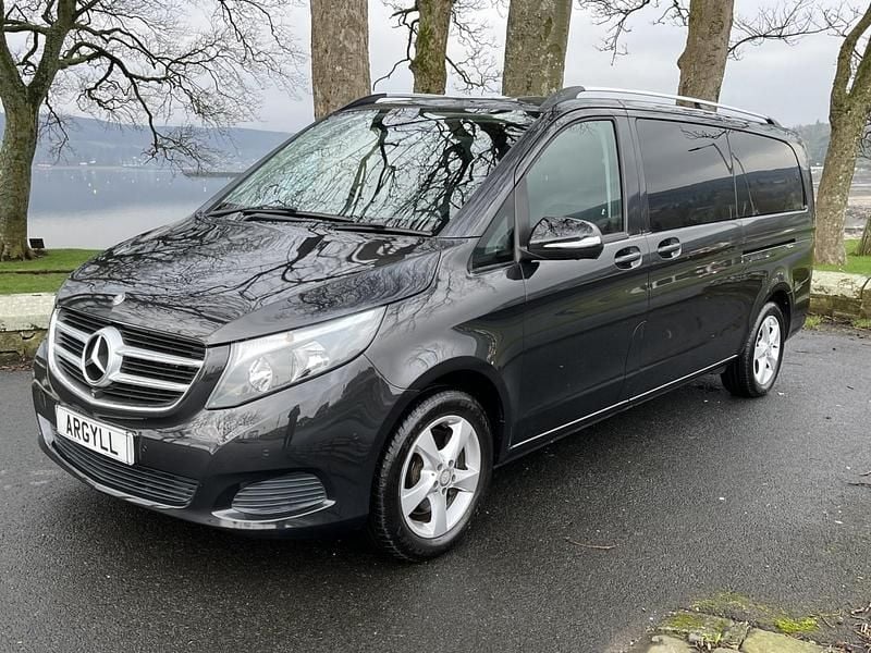 Used Mercedes V250 SE 2015 Black MPV