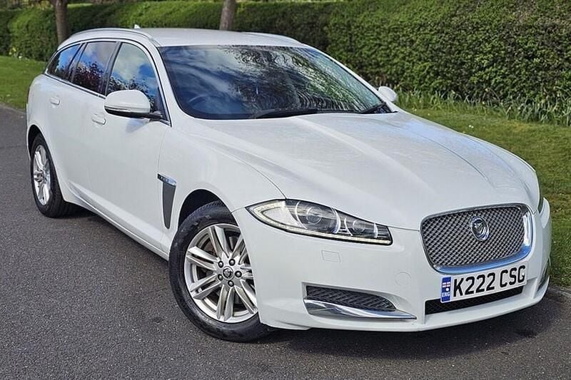 Used Jaguar XF Sportbrake Luxury 200 HP (147 kW) 2013 Estate