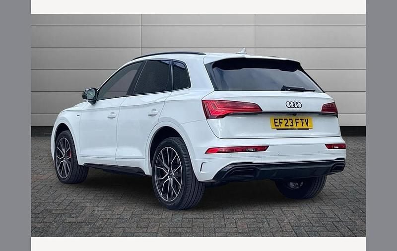 Used Audi Q5 Comfort 200 HP (147 kW) 2023 White SUV