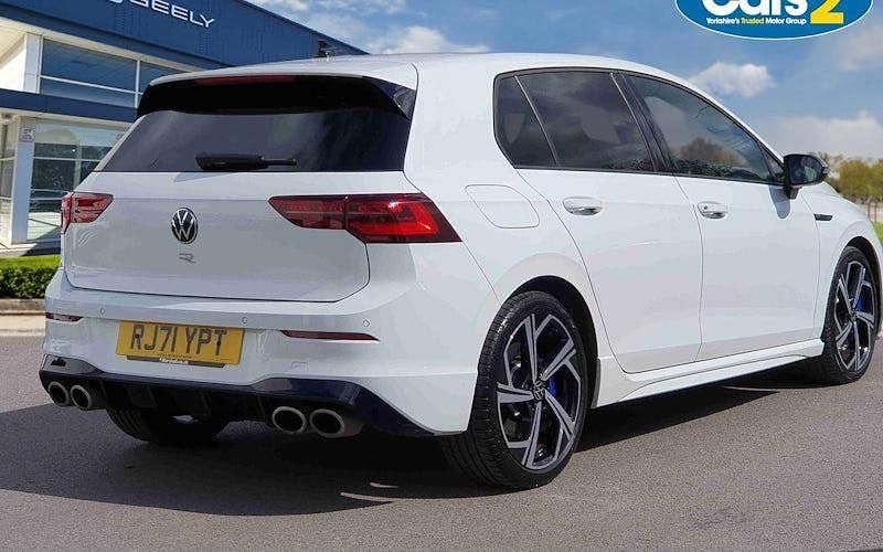 Second-hand VW Golf VIII R 320 CP (235 kW) 2024 Hatchback