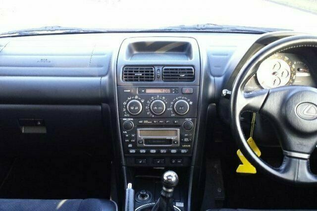 Used Lexus IS200 153 HP (112 kW) 2002 Sedan