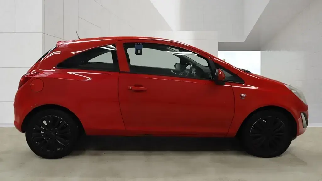 Used Vauxhall Corsa 2013 Red Hatchback