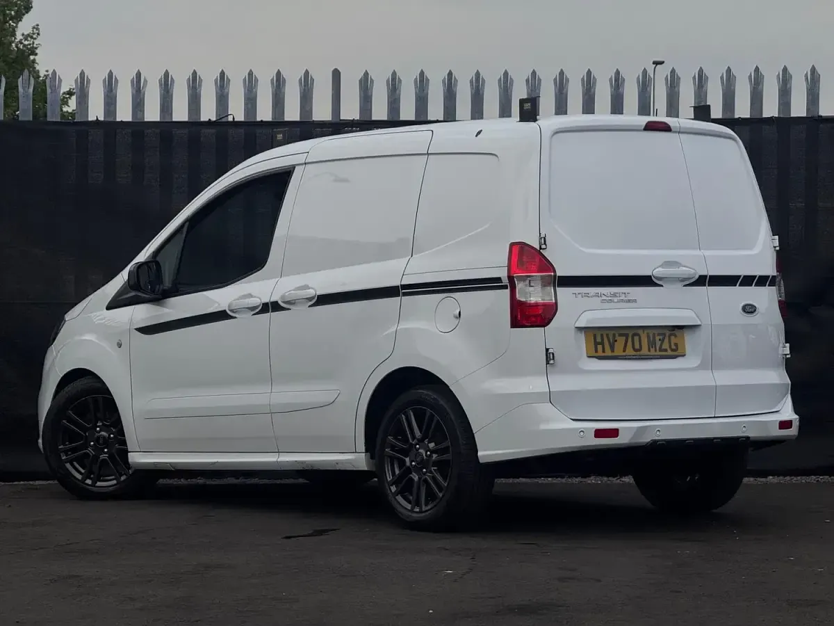 Used Ford Transit Courier Sport 100 HP (73 kW) 2020 White Van