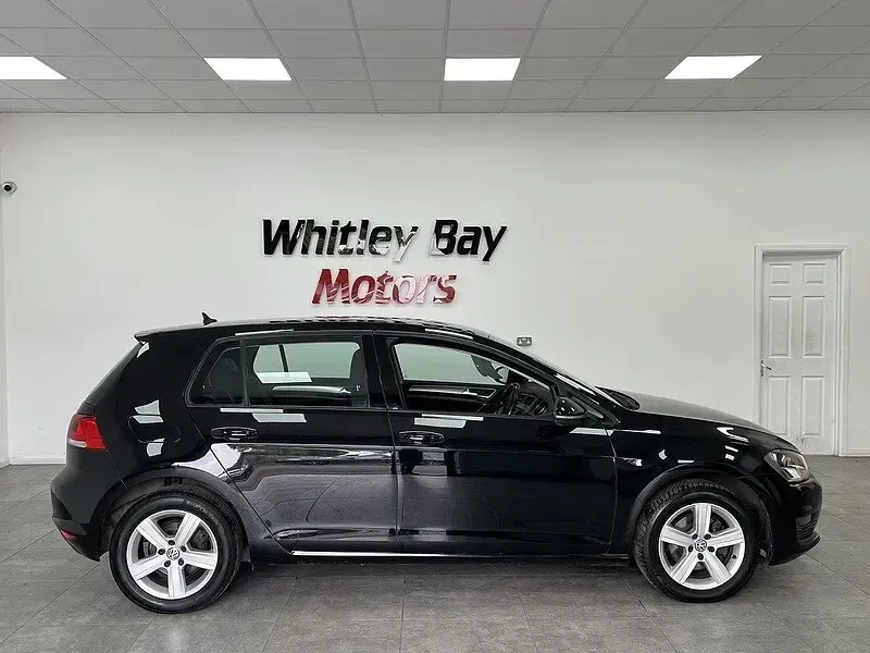Used VW Golf VII Edition 110 HP (80 kW) 2017 Black Hatchback