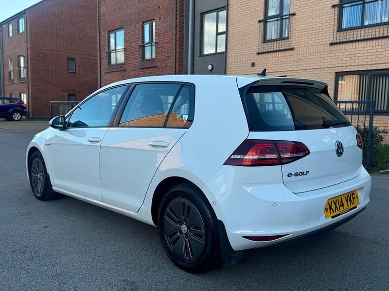 Used VW e-Golf 85 kW (116 HP) 2014 White Hatchback