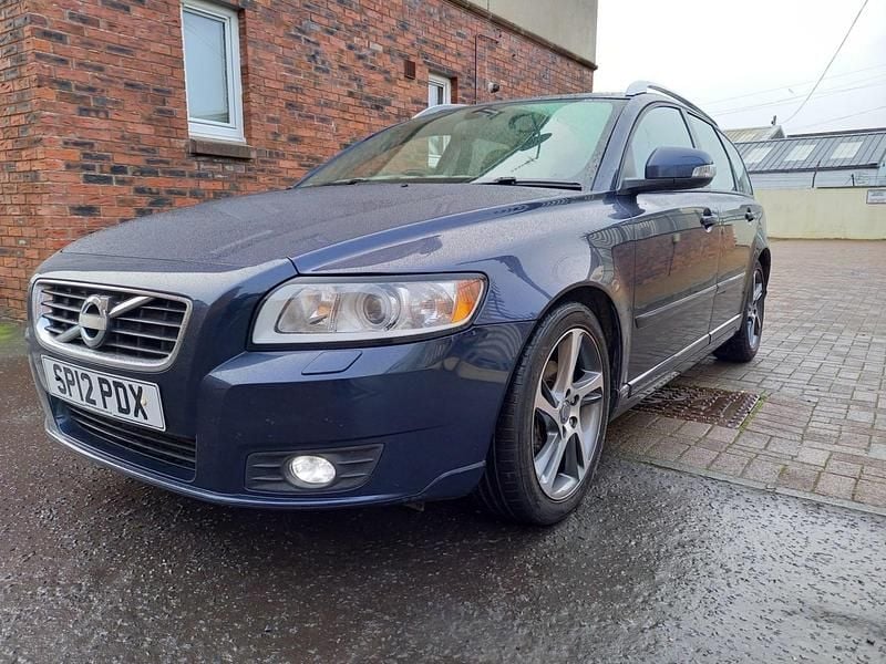 Used Volvo V50 SE 115 HP (84 kW) 2012 Blue Estate