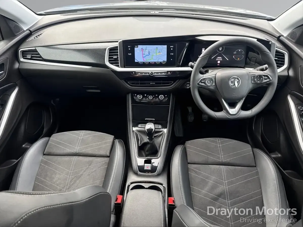 Used Vauxhall Grandland X Ultimate 130 HP (95 kW) 2024 Grey SUV