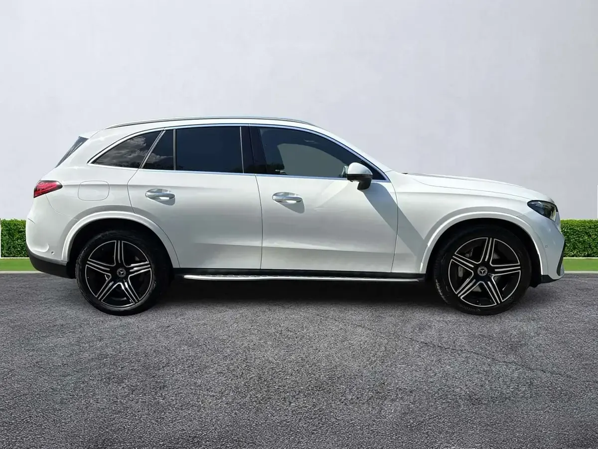 Used Mercedes GLC220 AMG Line Premium 2023 White SUV