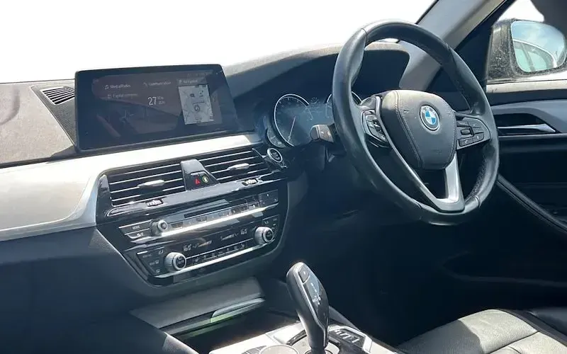 Used BMW 520 Sport Line 190 HP (139 kW) 2018 Grey Sedan