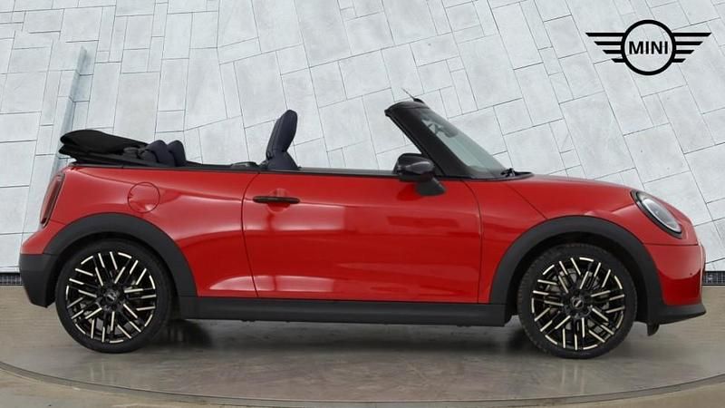 Used Mini Cooper 118 kW (161 HP) 2025 Red Hatchback