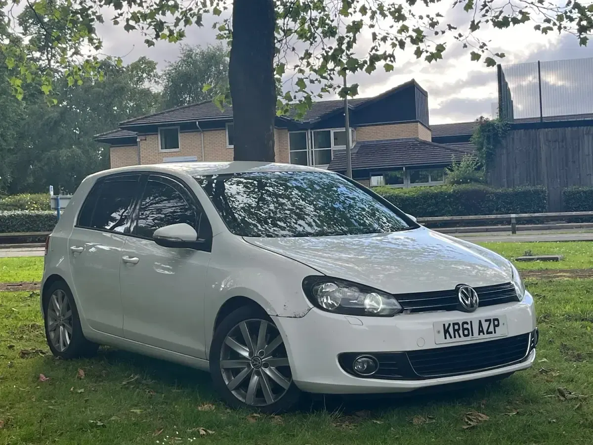 Used VW Golf VII GT 160 HP (117 kW) 2012 White Hatchback