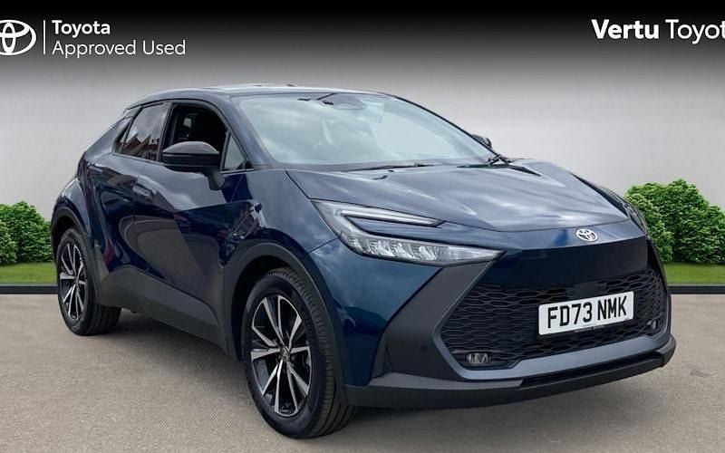 Used 2025 Toyota C-HR Design SUV | £26,292 (Fair price) - Image 1/4