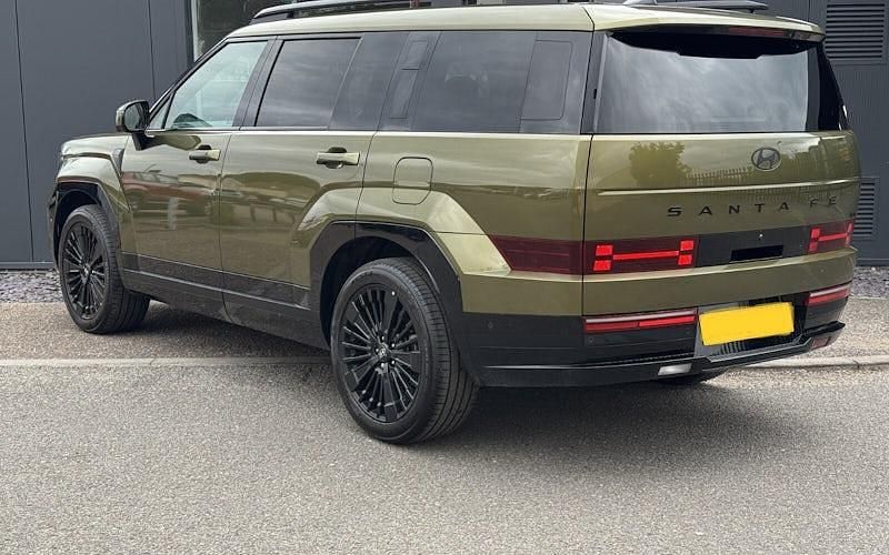 Used Hyundai Santa Fe 215 HP (158 kW) 2025 Olive green SUV