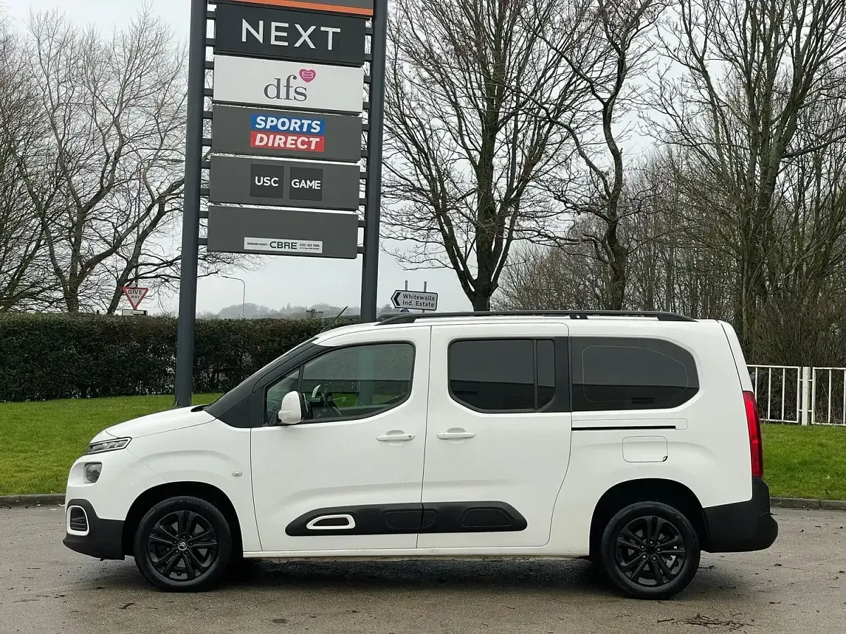 Used Citroën Berlingo Flair 130 HP (95 kW) 2020 White MPV