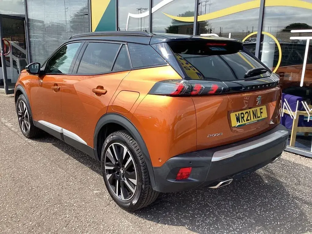 Used Peugeot 2008 Premium 130 HP (95 kW) 2021 Orange SUV