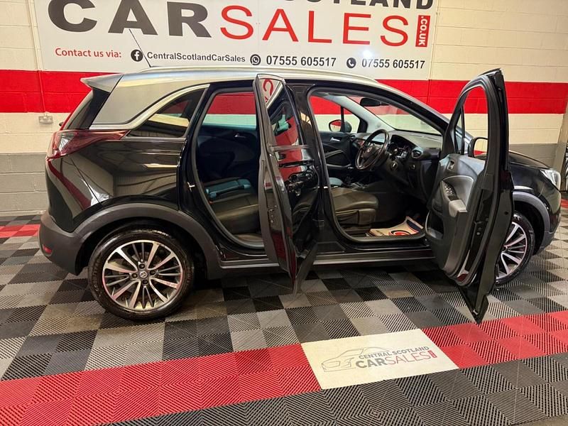 Second-hand Vauxhall Crossland X Elite 130 CP (95 kW) 2018 Negru SUV