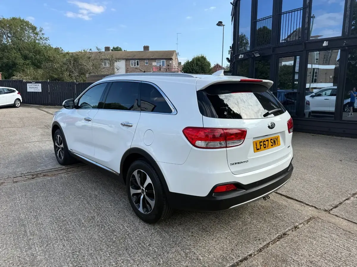 Used Kia Sorento 200 HP (147 kW) 2017 White SUV