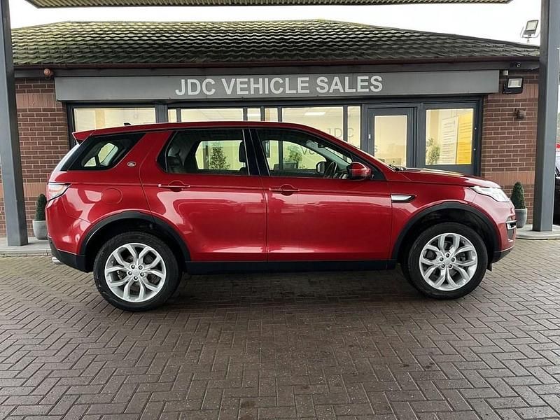 Used Land Rover Discovery Sport HSE 180 HP (132 kW) 2016 Red SUV