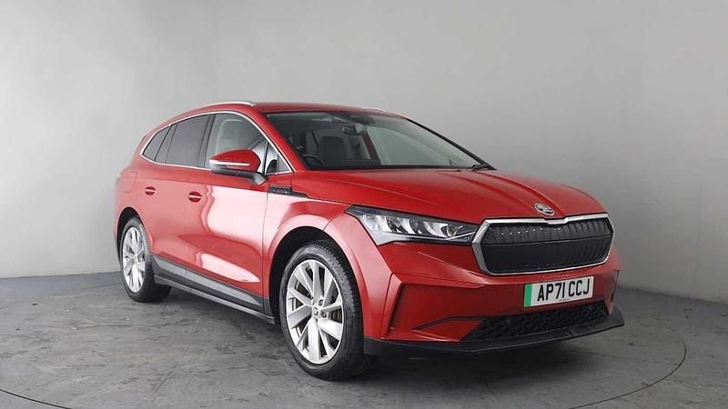 Velvet red metallic Used 2021 Skoda Enyaq iV Lounge SUV | £18,995 (Fair price) - Image 1/4