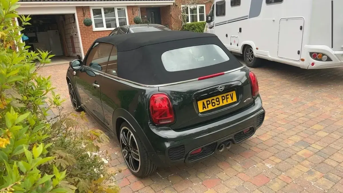Usado Mini John Cooper Works Cabriolet 2020 Verde Descapotable